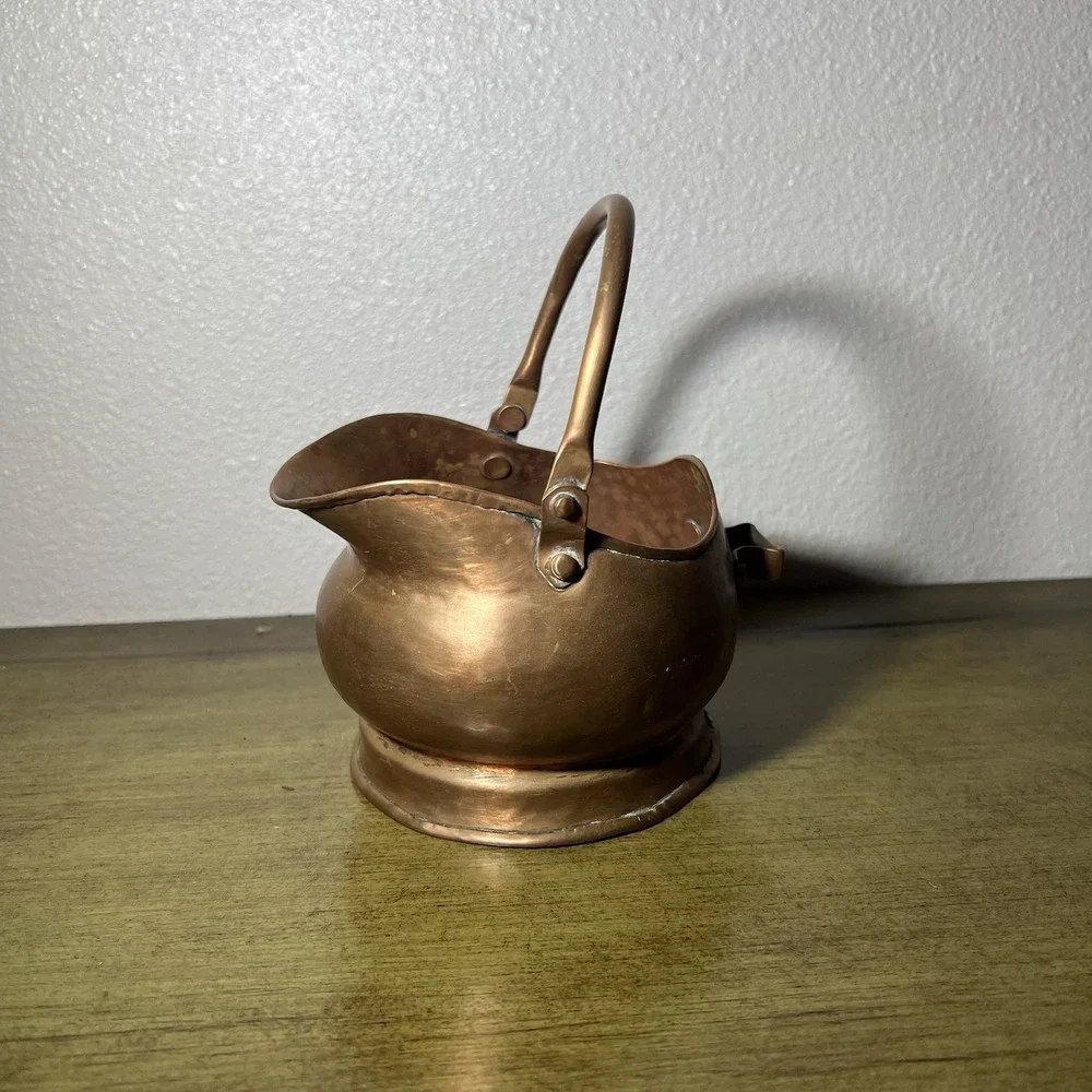 Antique Copper‎ Coal Scuttle Victorian Quality Dovetail Helmet